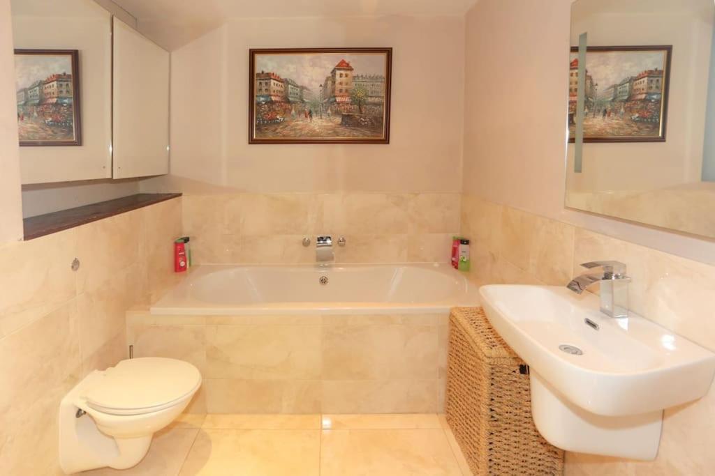 Green Park Central Bath Esterno foto